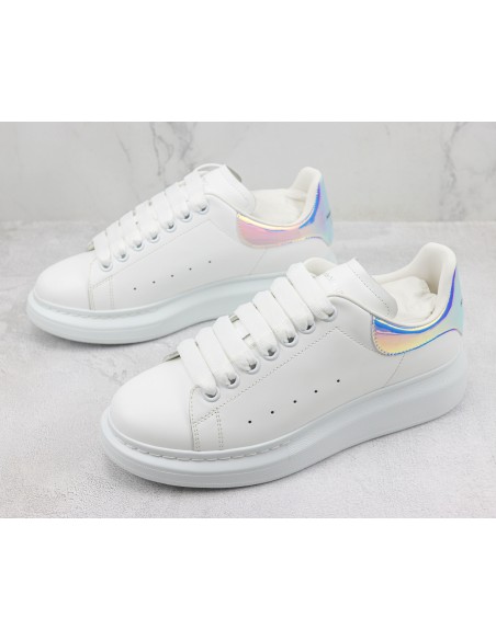 Alexander McQueen Oversized: Blanco y Rosa Shock