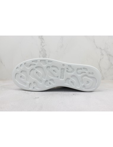 Alexander McQueen Oversized: Blanco y Rosa Shock