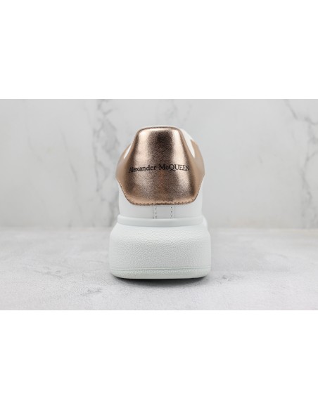 Alexander McQueen Oversized: Blanco y Rosa Dorado