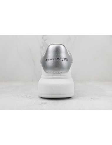 Alexander McQueen Oversized: Blanco y Plata