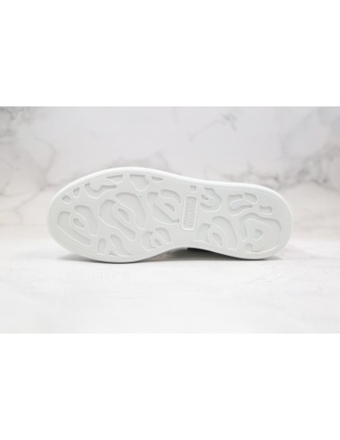 Alexander McQueen Oversized Leather: Elegancia Contemporánea