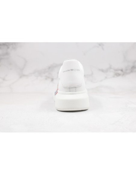 Alexander McQueen x Disney: Magia en Cada Paso