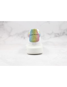 Alexander McQueen Oversized: Blanco y Arcoíris 2