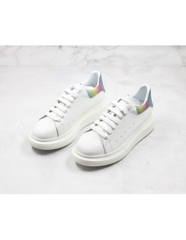 Alexander McQueen Oversized: Blanco y Arcoíris