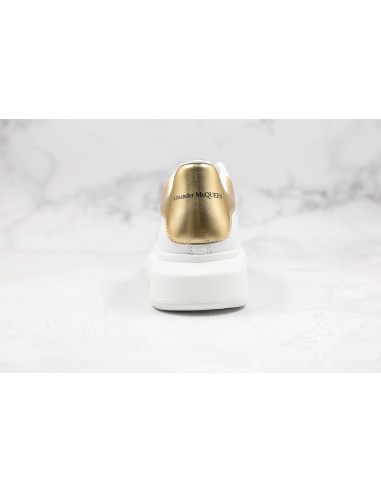 Alexander McQueen Oversized: Blanco y Dorado