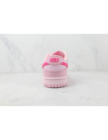 Dunk Low Triple Pink: Estilo Audaz en Rosa Vibrante