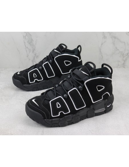 Nike Uptempo negras y blancas