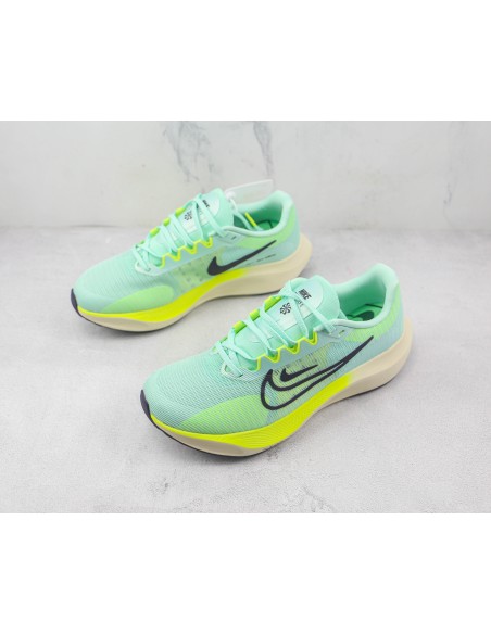 Nike Zoom Fly 5