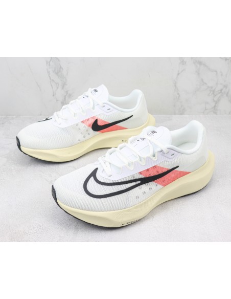 Nike Zoom Fly 5