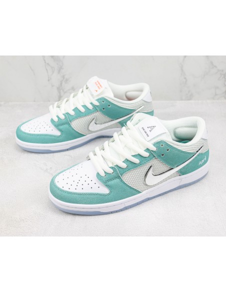 Dunk Low April Skateboards: Funcionalidad y Estilo para Skateboarders