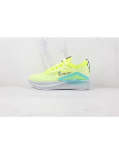 Nike Zoom Fly 4