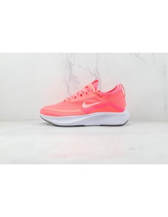Nike Zoom Fly 4