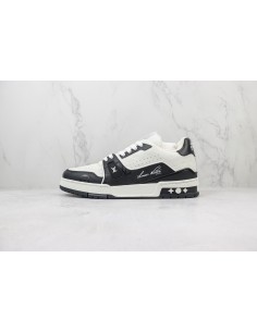 Louis Vuitton Trainer 54 Black & White