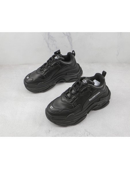 Balenciaga Triple S Black