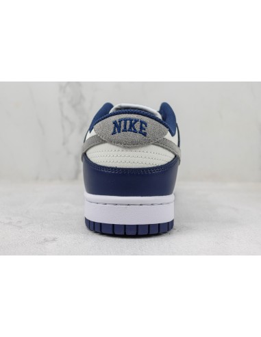 Dunk Low Midnight Blue: Elegancia en Azul Profundo