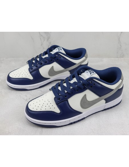 Dunk Low Midnight Blue: Elegancia en Azul Profundo