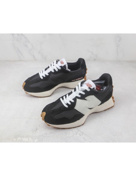 New Balance 327
